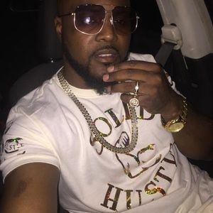 Meet your Posher, Adrian